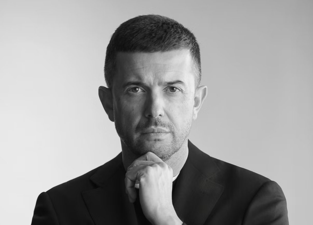 Alessio Lillocci impulsa nueva etapa dentro de Canali mediante una visión sartorial contemporánea ligada al lujo masculino italiano.