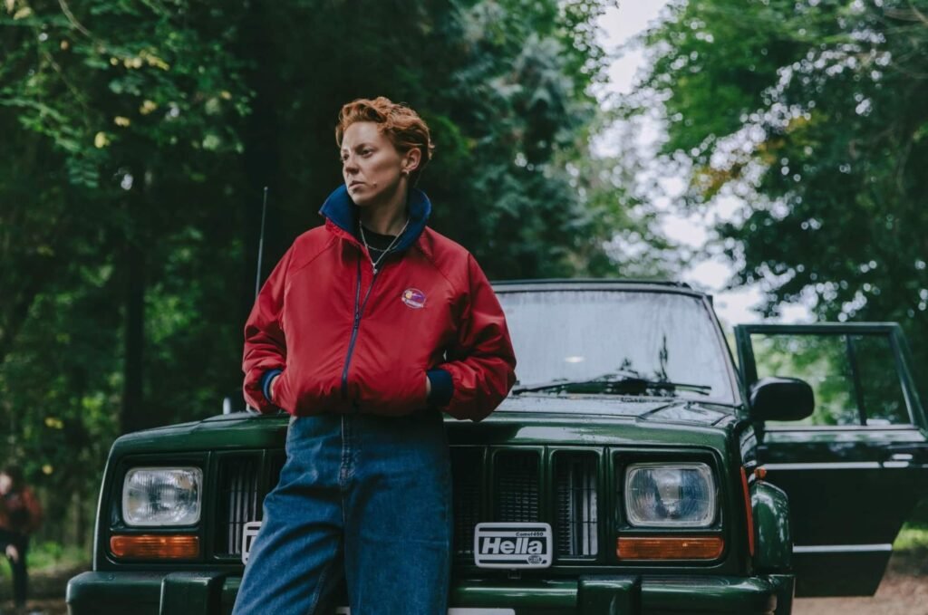 La Roux announces album Old Flames