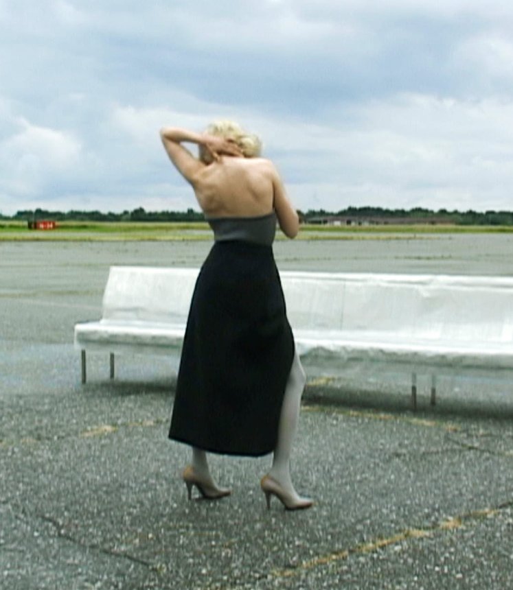 Jil Sander’s Fall 2026 campaign gorilaspain magazine